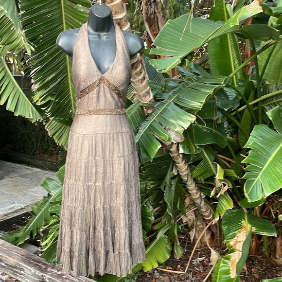 Cache metallic silk beaded halter dress with bow - Picture 3 of 12